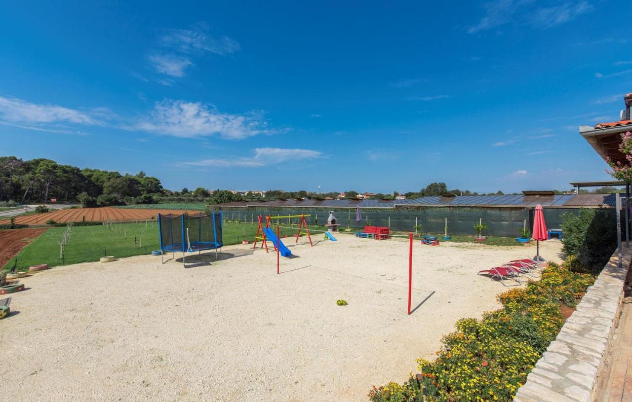 Sea View Apartments With Shared Pool โปแมร์ ภายนอก รูปภาพ