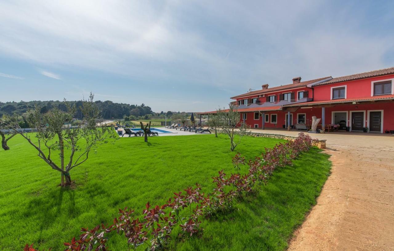 Sea View Apartments With Shared Pool โปแมร์ ภายนอก รูปภาพ